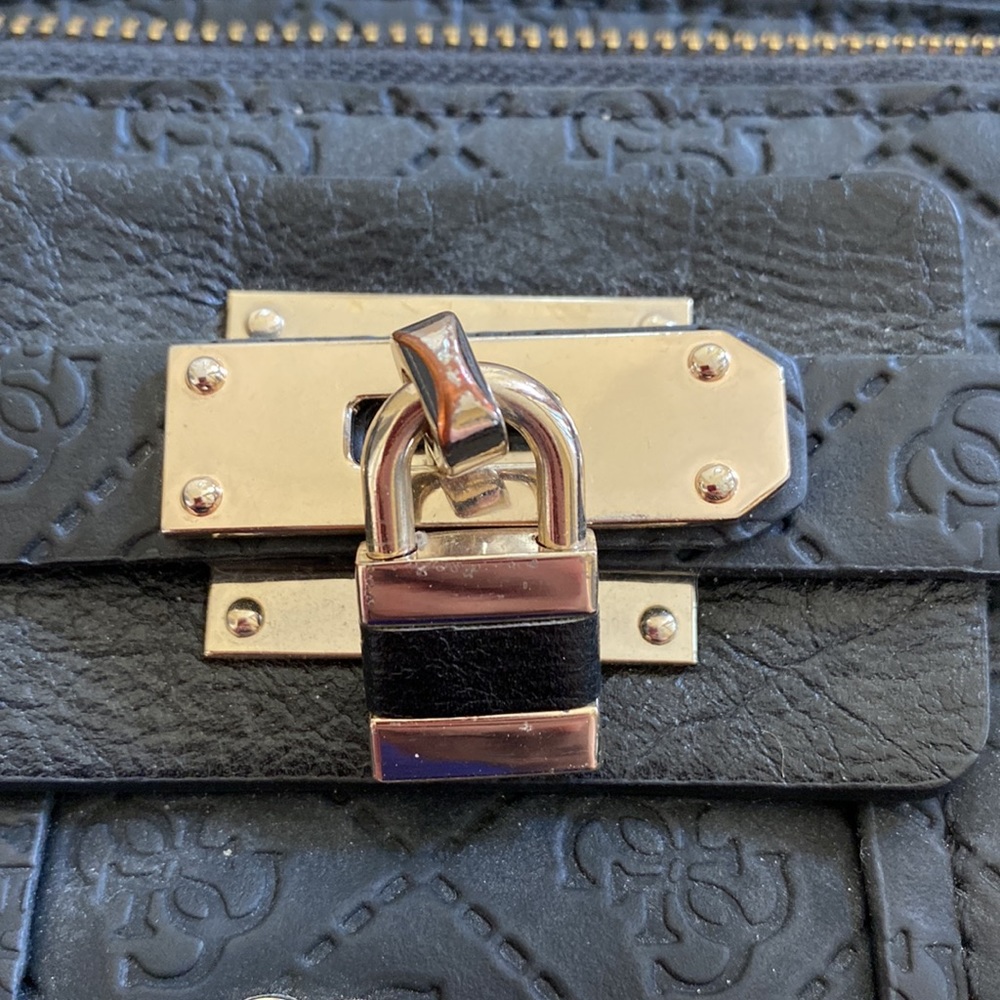 Purse - Picture 3 of 9